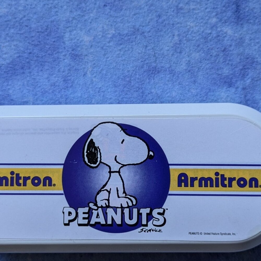Snoopy/Peanuts plastic watch boxes - Picture 3 of 5